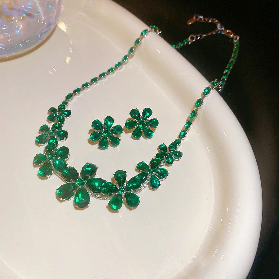 Round Zircon Ear Niche Design Clavicle Chain Graceful Jewelry Set