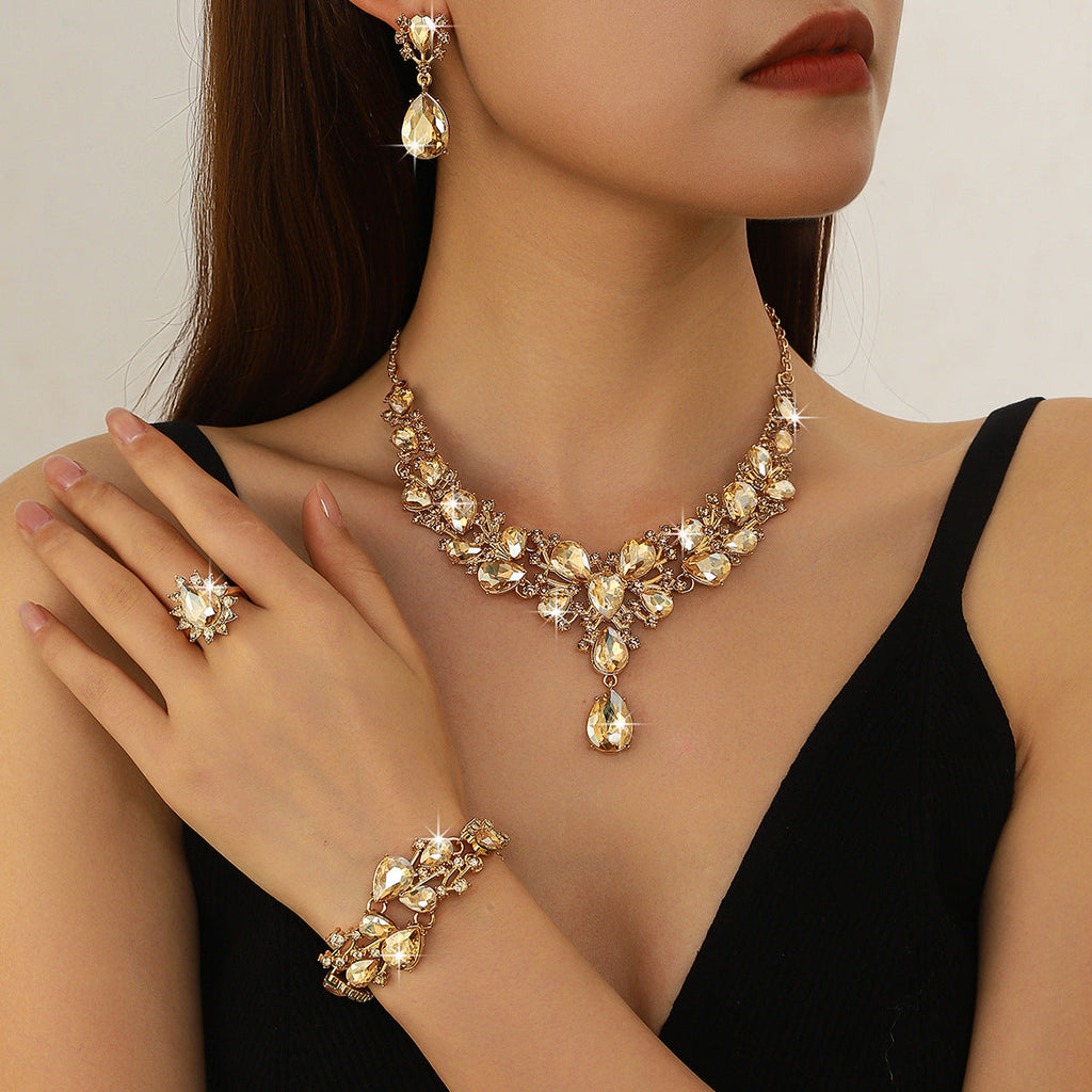 Splendid Diamond Alloy Suit Fashion Delicate Bridal Jewelry Set