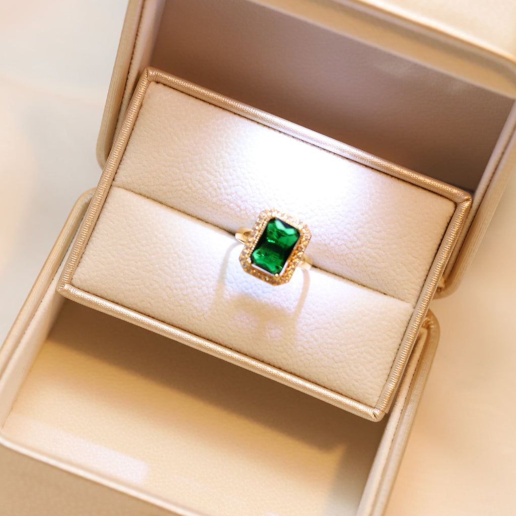 Style Geometric Three-piece Emerald Female Temperament Light Jewelry Set