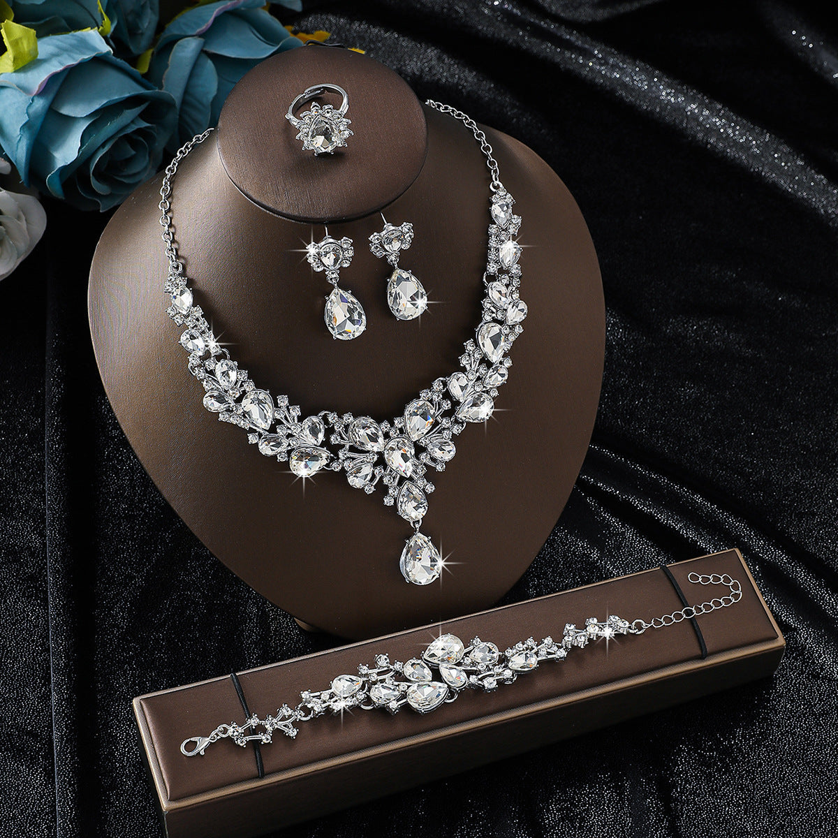Splendid Diamond Alloy Suit Fashion Delicate Bridal Jewelry Set