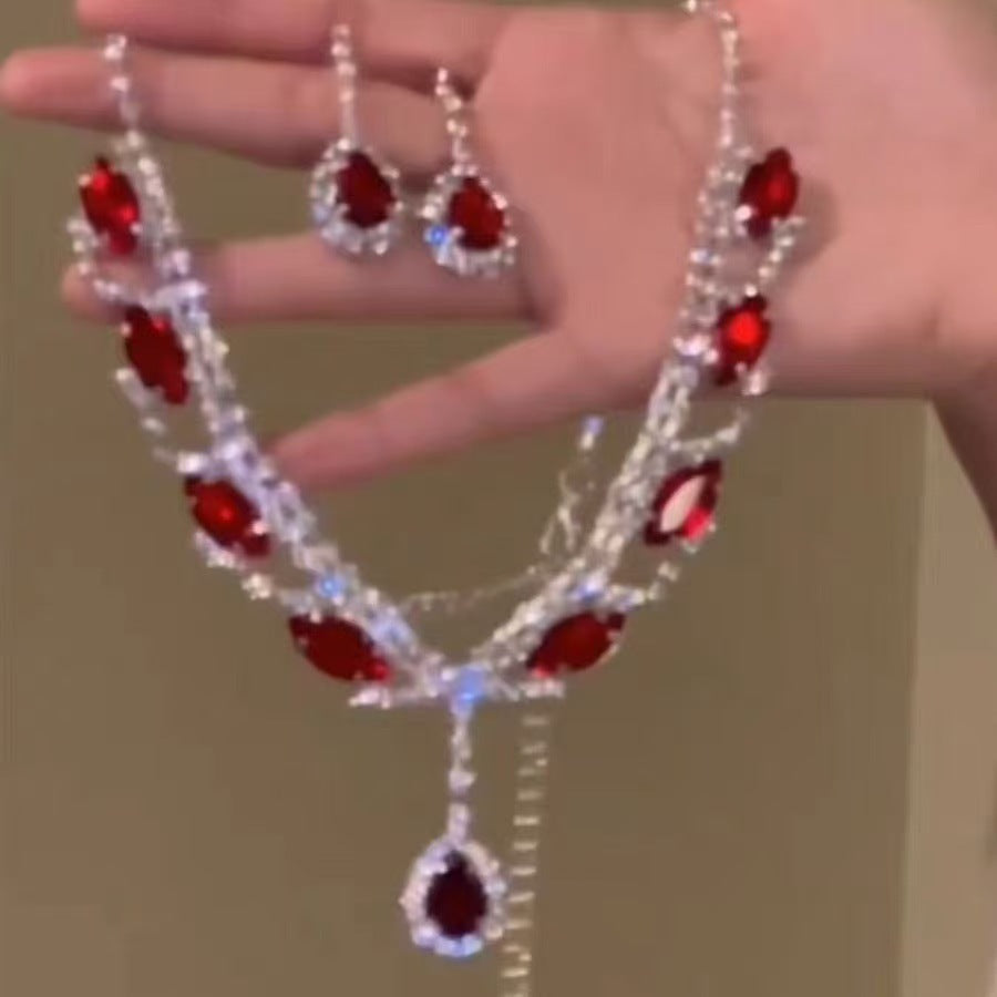 Round Zircon Ear Niche Design Clavicle Chain Graceful Jewelry Set