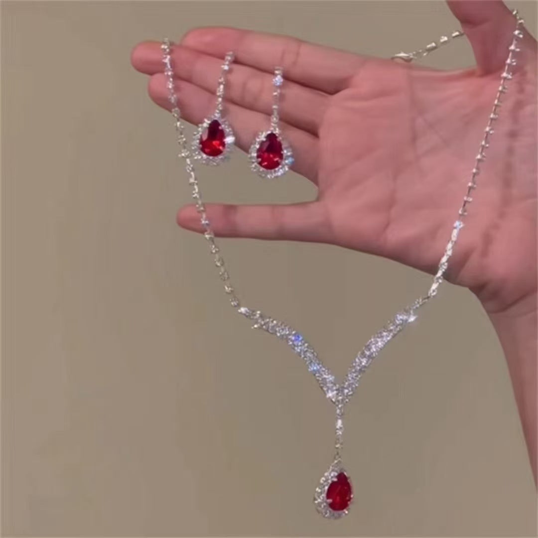 Round Zircon Ear Niche Design Clavicle Chain Graceful Jewelry Set