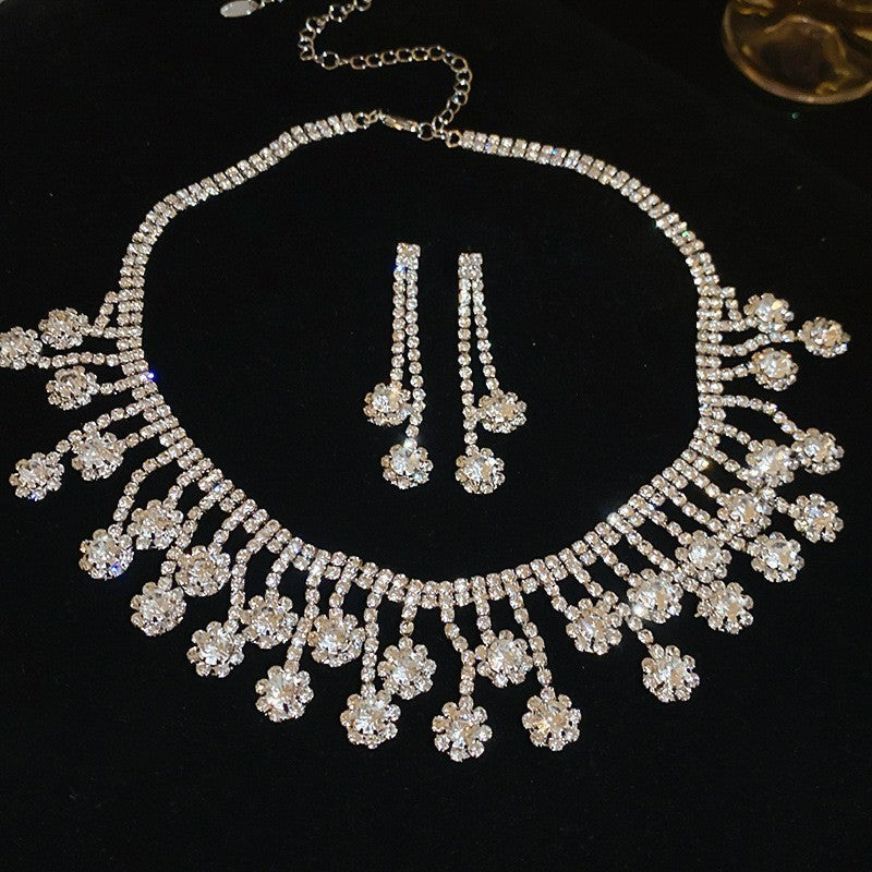 Round Zircon Ear Niche Design Clavicle Chain Graceful Jewelry Set